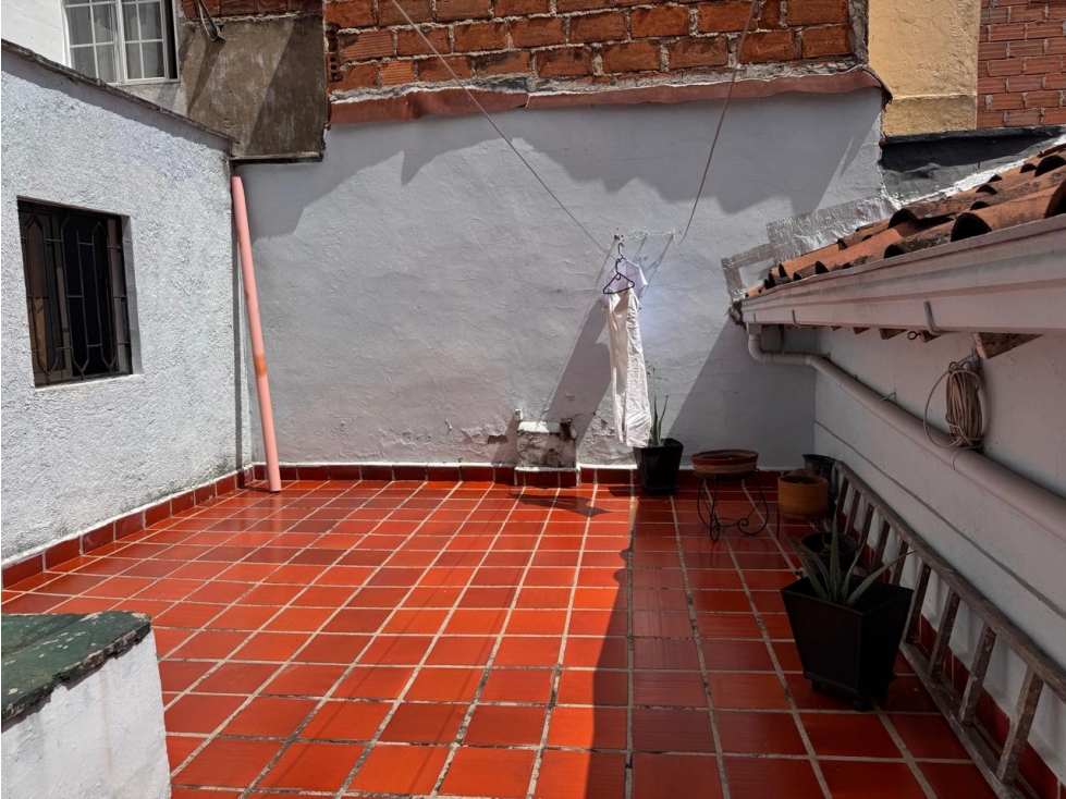 VENTA DE CASA LOTE CERCA AL PARQUE DE BELÉN, MEDELLÍN - 1