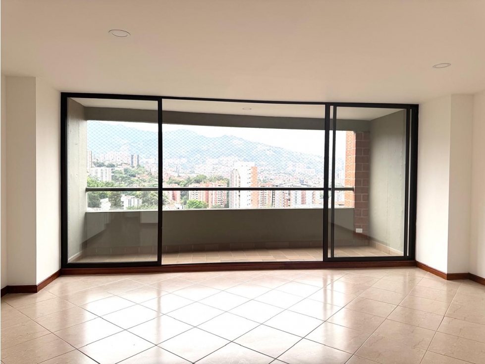 VENTA APARTAMENTO LA FRONTERA EL POBLADO 114 M² PISO 21 CON VISTA