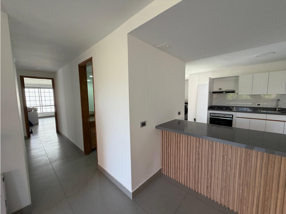 VENTA DE APARTAMENTO REMODELADO DE 145 M² EN EL POBLADO, MEDELLÍN — foto 6