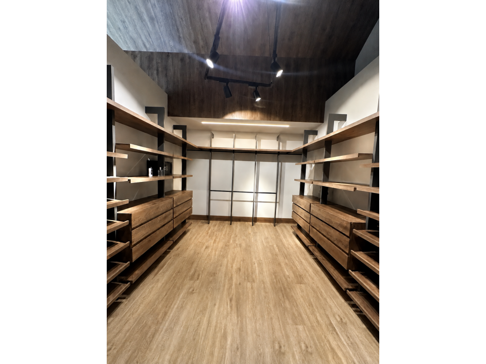 AMPLIA CASA LOTE EN VENTA EN ALTO DE LAS PALMAS, ENVIGADO — foto 5