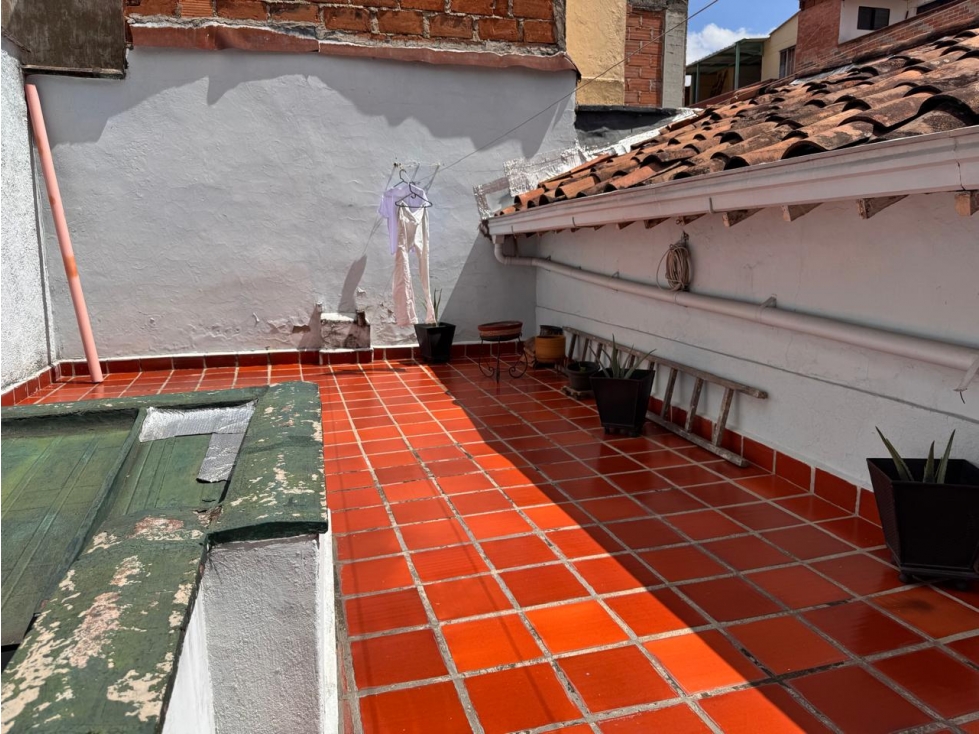 VENTA DE CASA LOTE CERCA AL PARQUE DE BELÉN, MEDELLÍN - 3