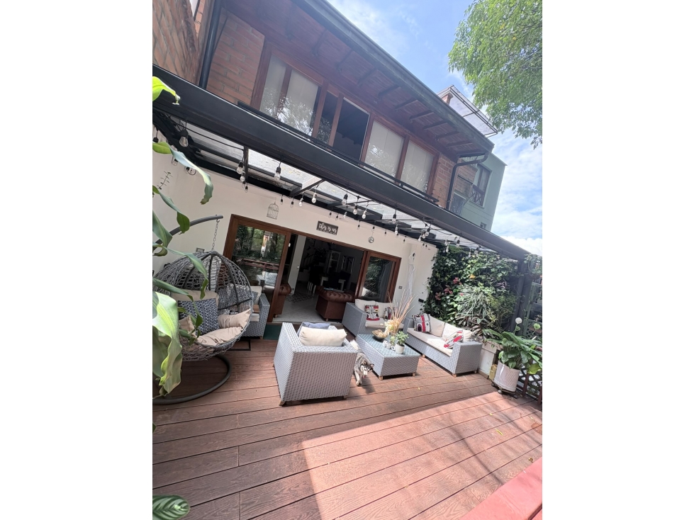 VENTA DE CASA EN LA LOMA DEL ESCOBERO, ENVIGADO — foto 4