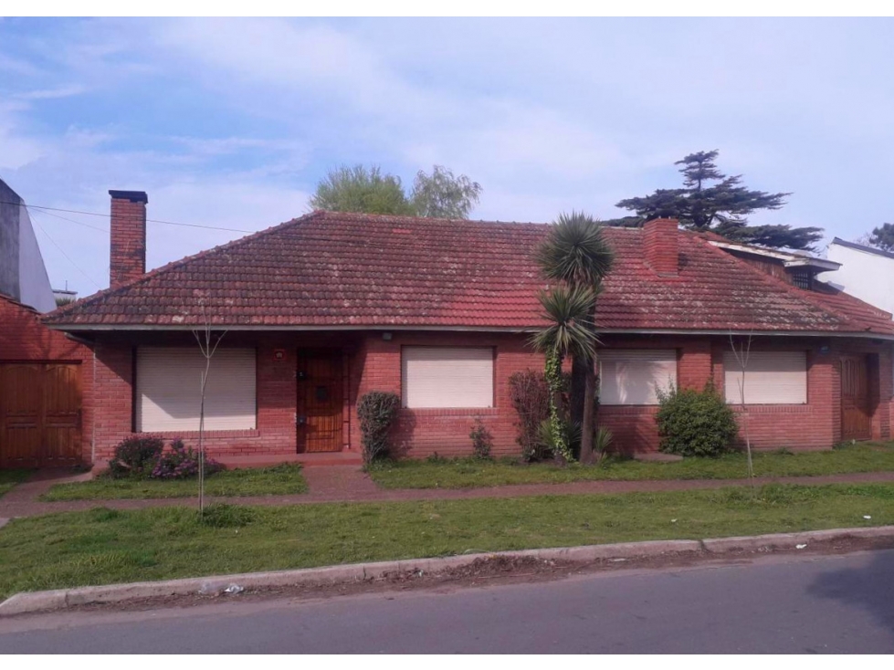 Chalet en venta // APTO CREDITO//en Bosque Alegre /