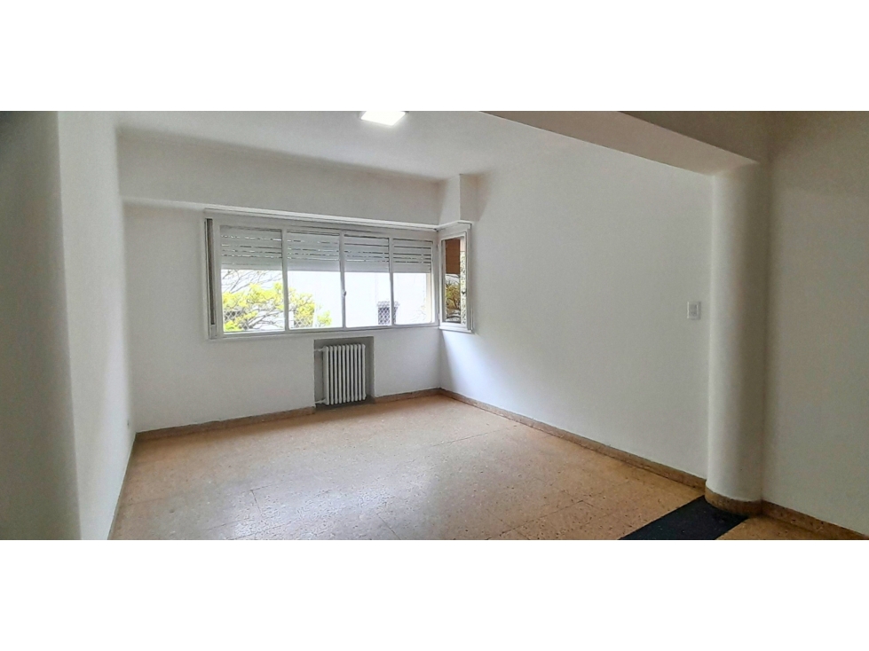 Departamento 3 ambientes con dependencia en alquiler