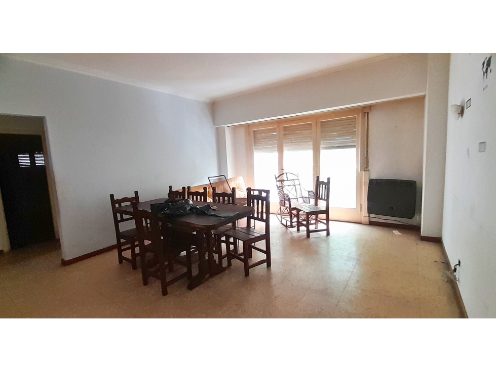 Departamento en venta 3 ambientes con dependencia