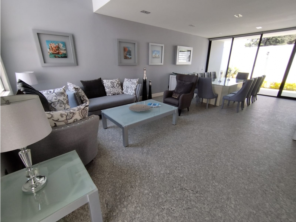 VENTA DE HERMOSA CASA FRENTE A PARQUE BICENTENARIO METEPEC - 3