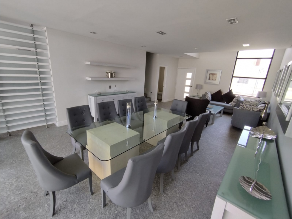 VENTA DE HERMOSA CASA FRENTE A PARQUE BICENTENARIO METEPEC - 4