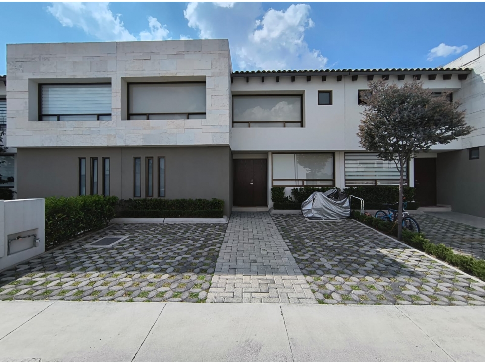 Venta de Casa con Doble Altura Pedregal del Bosque Calimaya - 3