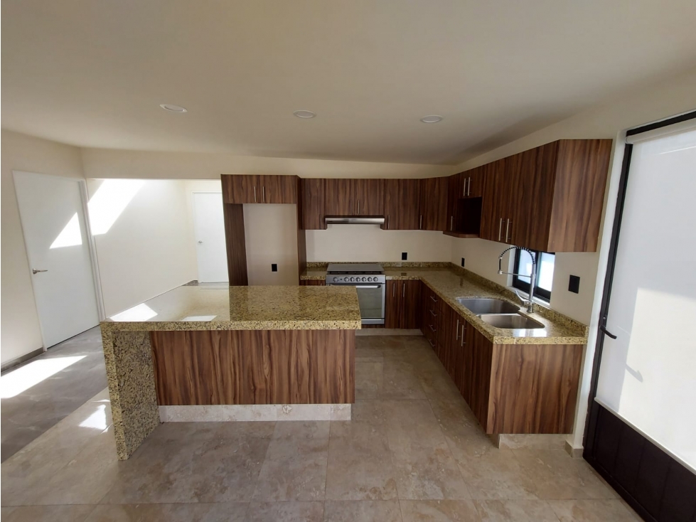 VENTA DE CASA DE 1 PISO CON 4 RECAMARAS EN METEPEC - 5