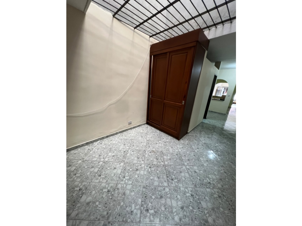 SE VENDE CASA EN CAMPO VALDEZ, MEDELLIN — foto 6