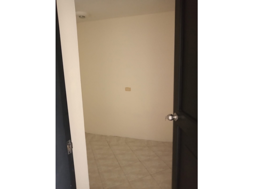 SE VENDE CASA EN EL BARRIO PORVENIR, BELLO — foto 3