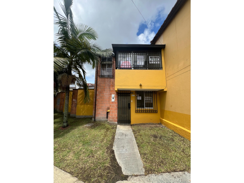 SE VENDE CASA ESQUINERA EN RIONEGRO