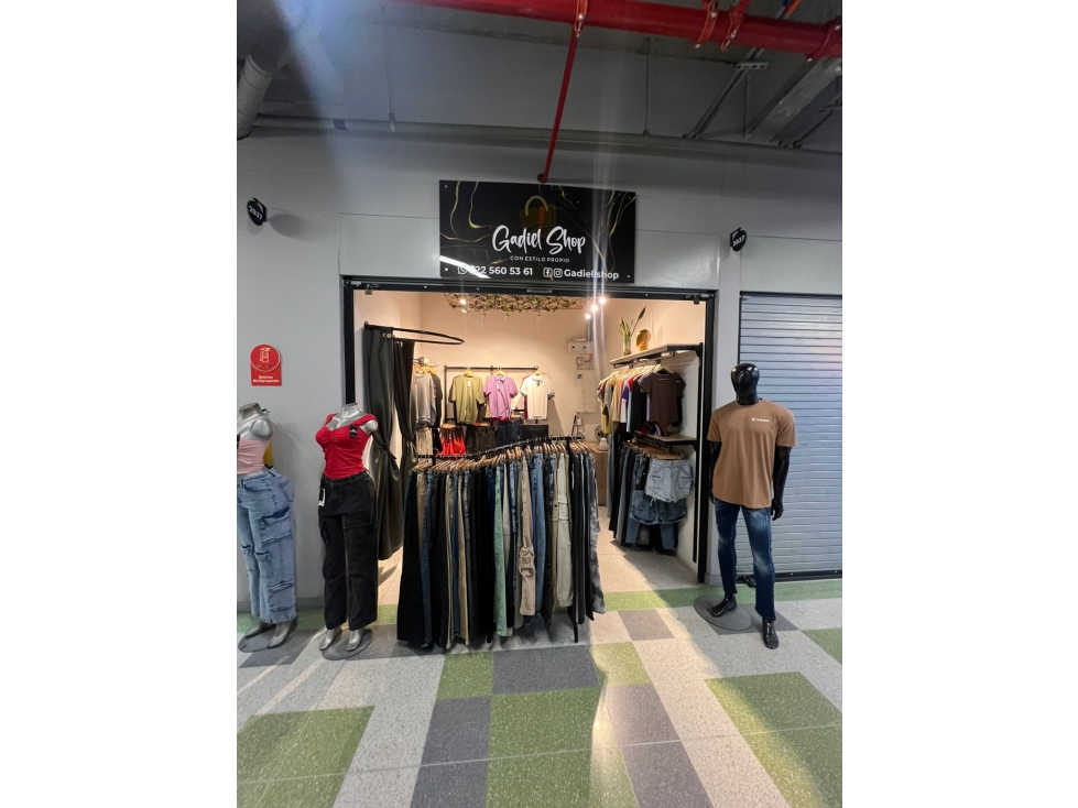 SE VENDE LOCAL CON CUARTO UTIL EN PLAZA BEILLÍN, BELLO