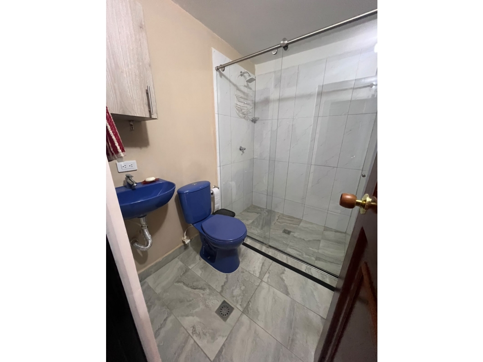 SE VENDE APARTAMENTO EN GRATAMIRA, MEDELLIN — foto 4