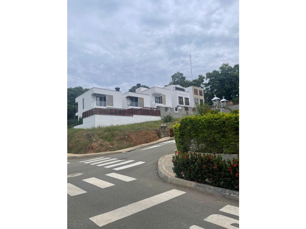 SE VENDE O SE PERMUTA LOTE EN EL CONDOMINIO CORALINA, EN SOPETRAN — foto 2