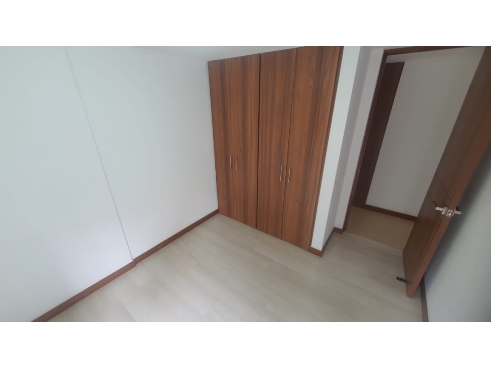 SE ARRIENDA APARTAMENTO EN LA URBANIZACIÓN BRUJAS CAMPESTRE, ENVIGADO — foto 6