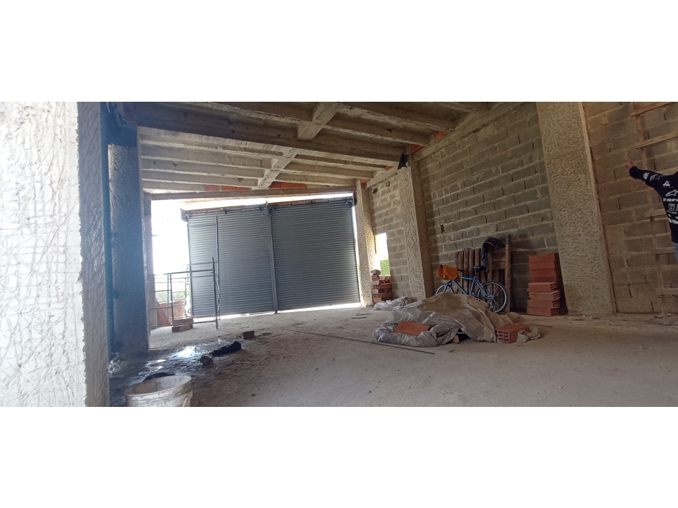 SE VENDE LOCAL EN EL CARMEN DE VIBORAL - 6