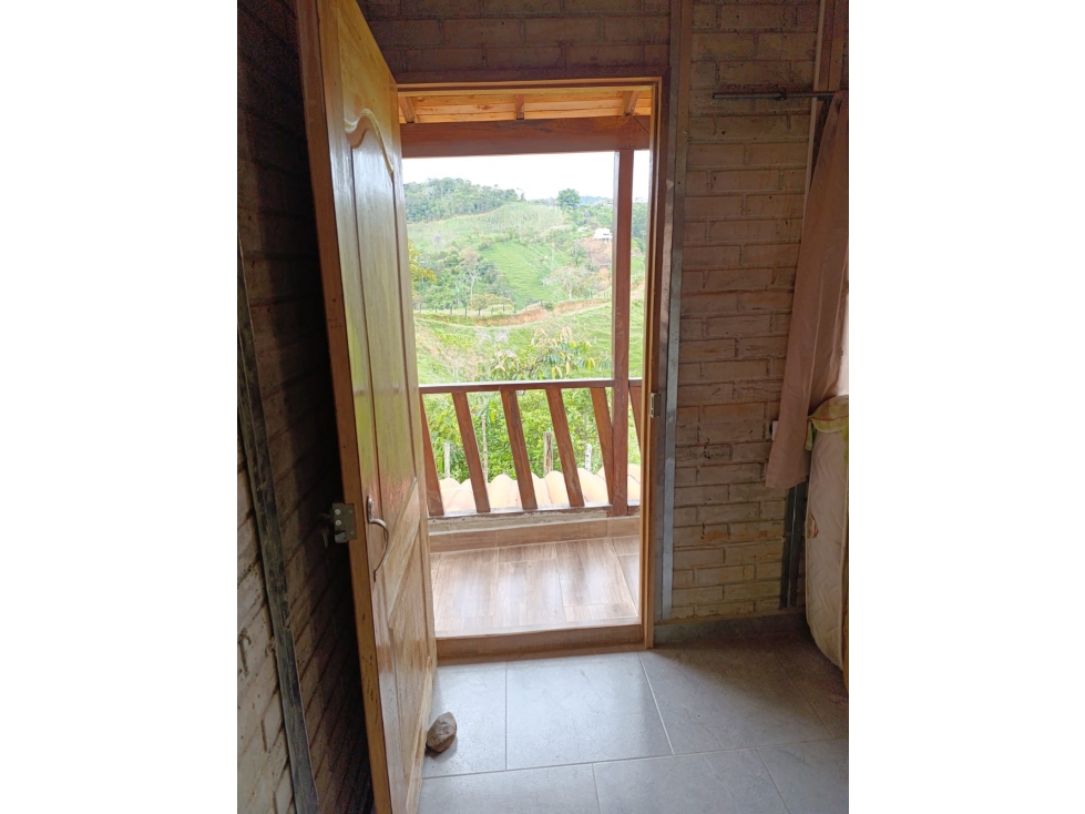 SE VENDE CASA FINCA EN SAN ROQUE - 4