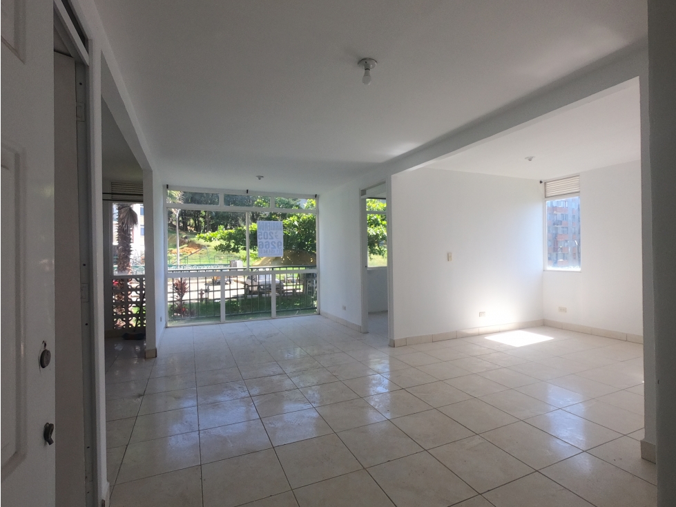 SE VENDE APARTAMENTO EN ROBLEDO LA AURORA, MEDELLÍN — foto 2