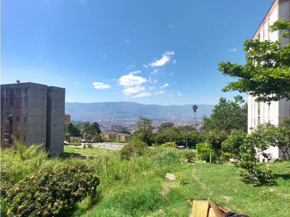 SE VENDE APARTAMENTO EN ROBLEDO LA AURORA, MEDELLÍN