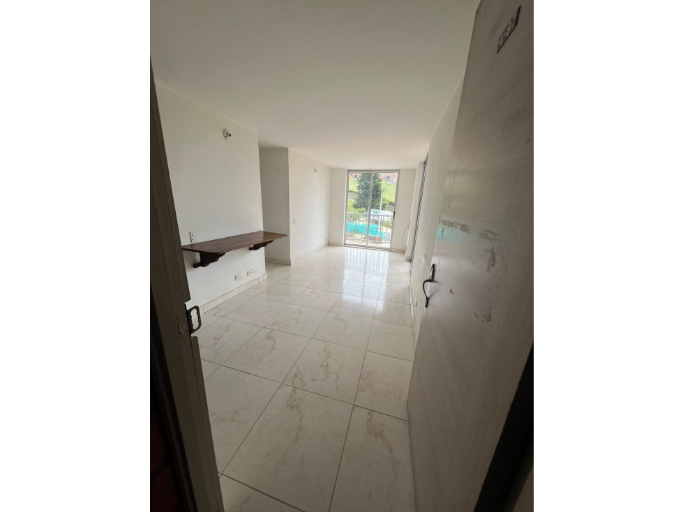 SE ARRIENDA APARTAMENTO EN URBANIZACIÓN, MARINILLA