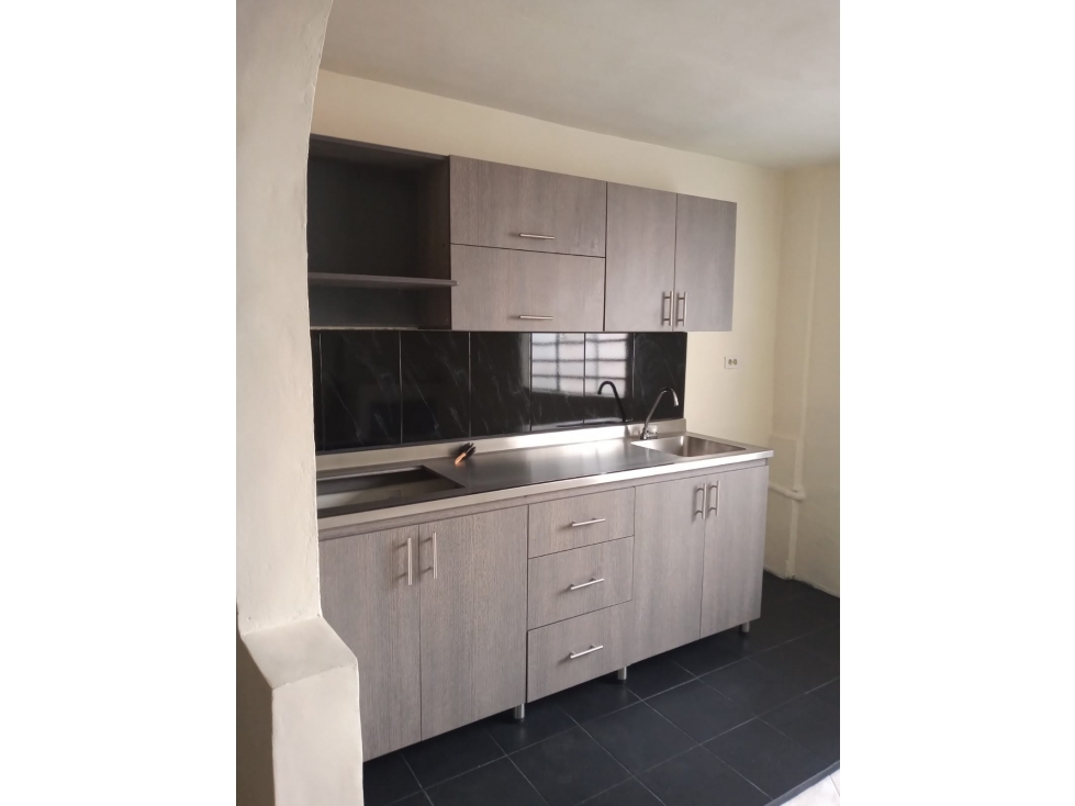 SE VENDE CASA EN EL BARRIO PORVENIR, BELLO — foto 2