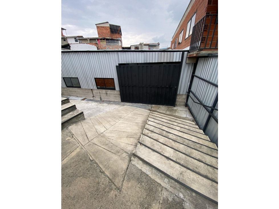 SE VENDE BODEGA EN ROBLEDO SECTOR LA POLA — foto 3