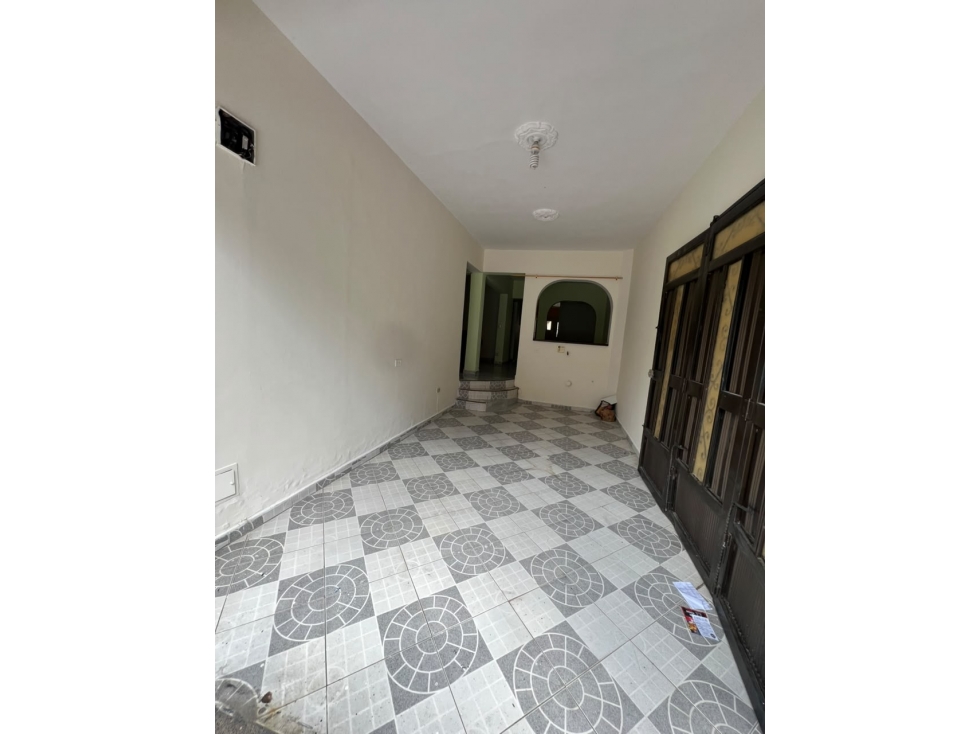 SE VENDE CASA EN CAMPO VALDEZ, MEDELLIN — foto 4