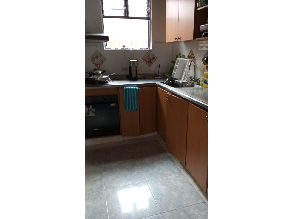 SE VENDE TERCER PISO EN EL BARRIO GIRARDOT - MEDELLIN — foto 5