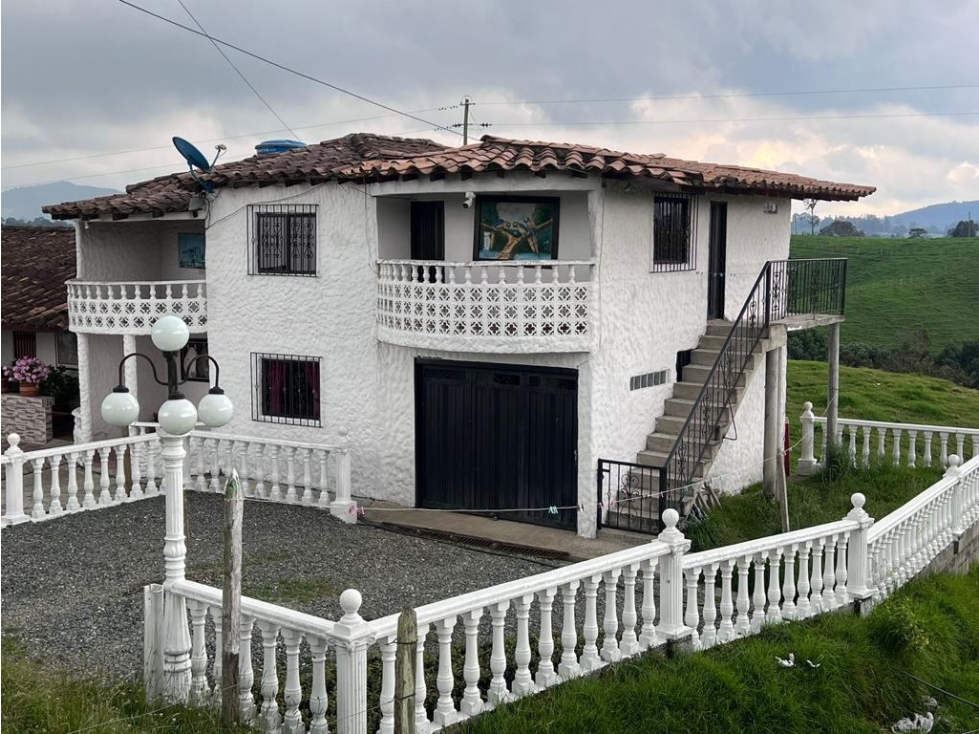 SE VENDE CASA EN SAN PEDRO DE LOS MILAGROS, VEREDA LA CUCHILLA