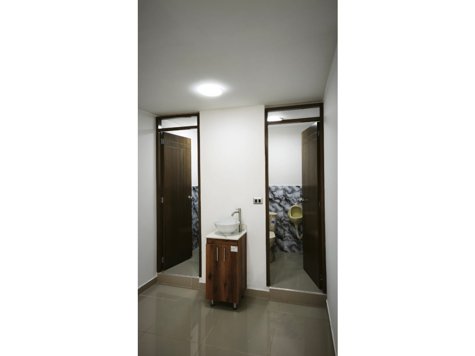 SE VENDE LOCAL EN CASTILLA, MEDELLIN — foto 4