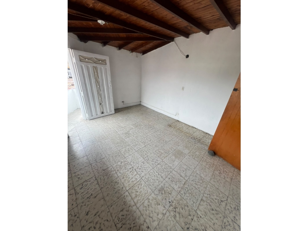 SE VENDE APARTAMENTO EN CASTILLA — foto 4
