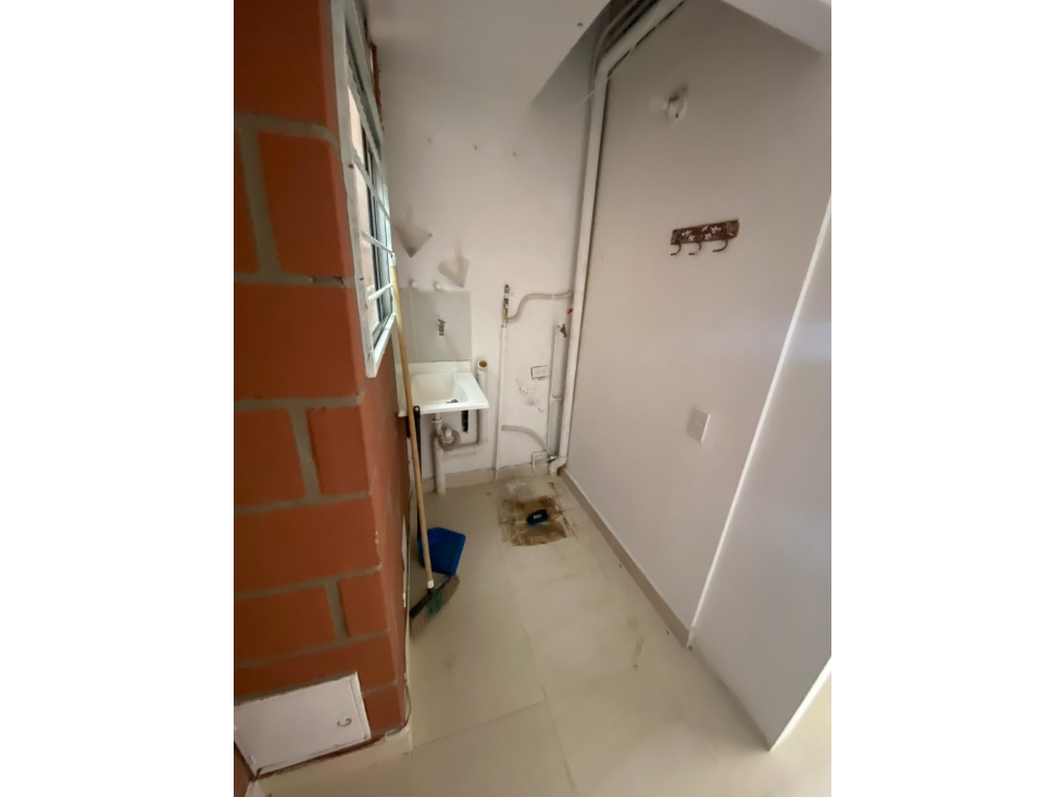 APARTAMENTO CON ESPACIO PARA NEGOCIO O MEGA ALCOBA, MARINILLA — foto 2