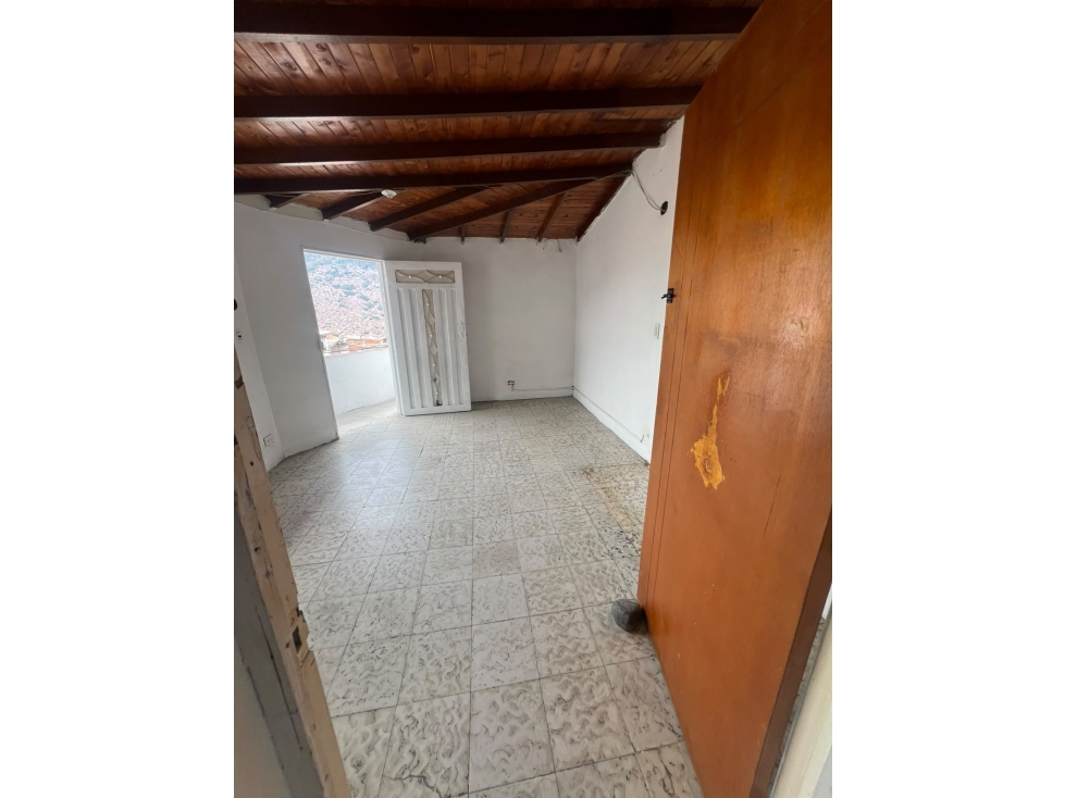 SE VENDE APARTAMENTO EN CASTILLA — foto 5