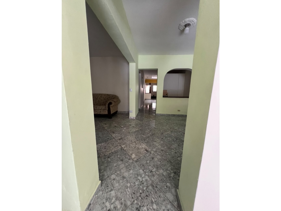 SE ARRIENDA CASA EN CAMPO VALDEZ, MEDELLIN — foto 6