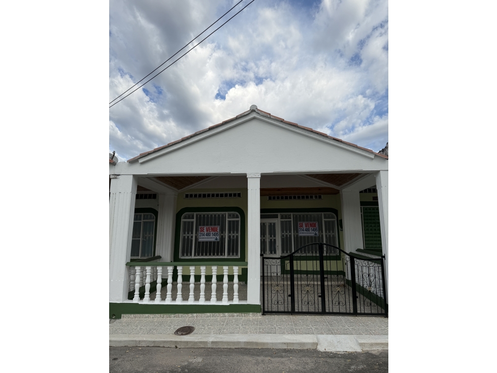 CASA BRISAS DE GIRARDOT