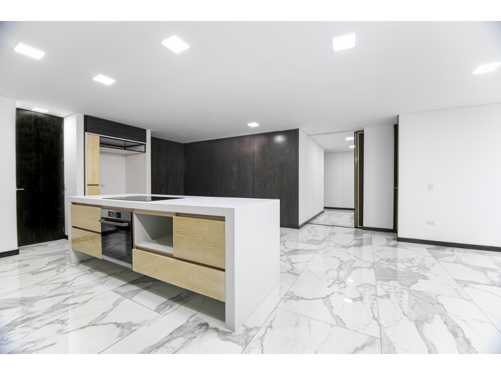 VENTA NUEVO APARTAMENTO / Laureles