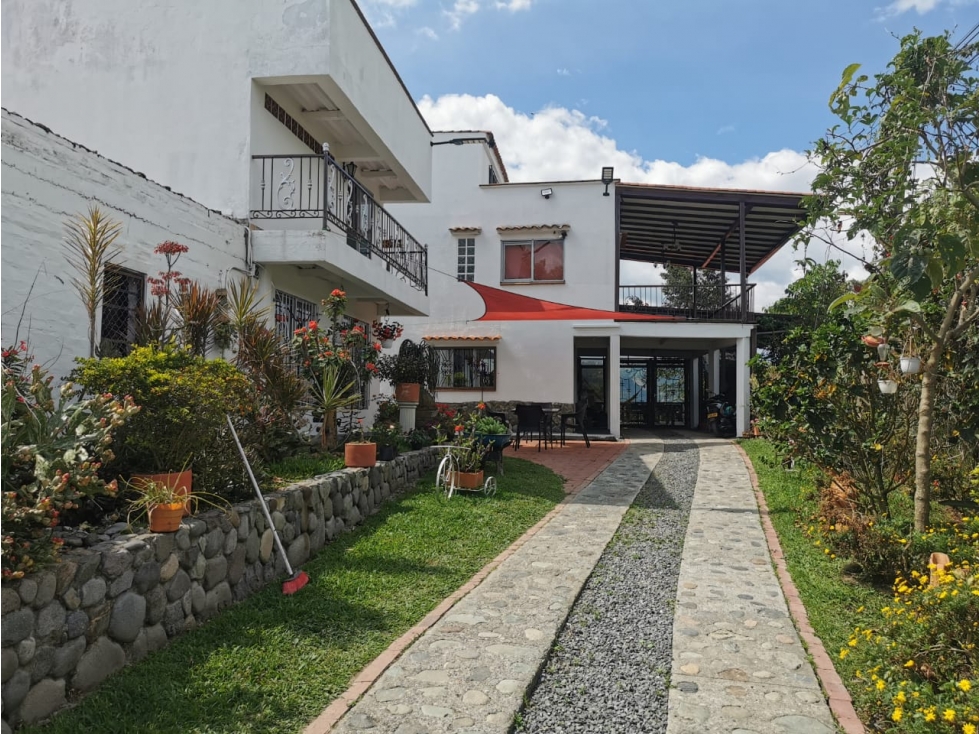 Venta Casa Campestre Alto del Naranjo, COD. 8004668