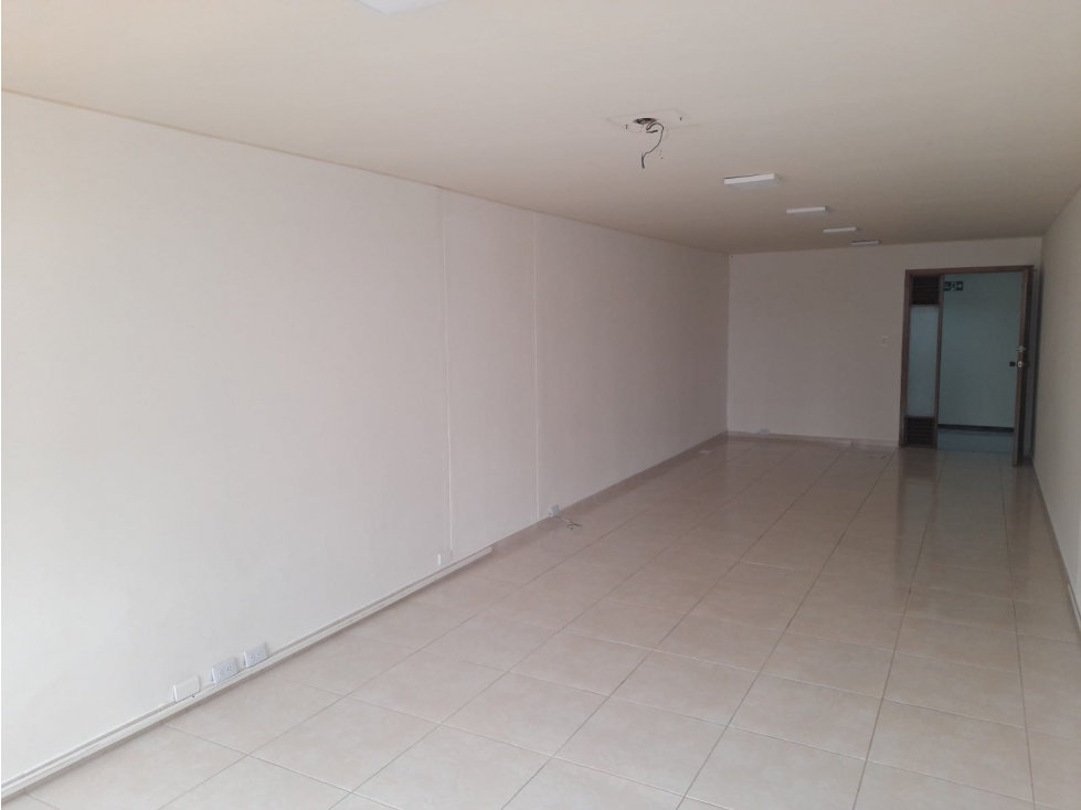 Venta oficina centro Manizales. Código 6218854