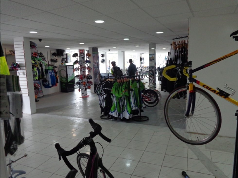 Venta Casa, Avenida Santander, Manizales. COD. 477144 - 3