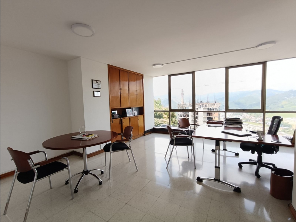 Venta Oficina Milán, Manizales, código 7804635