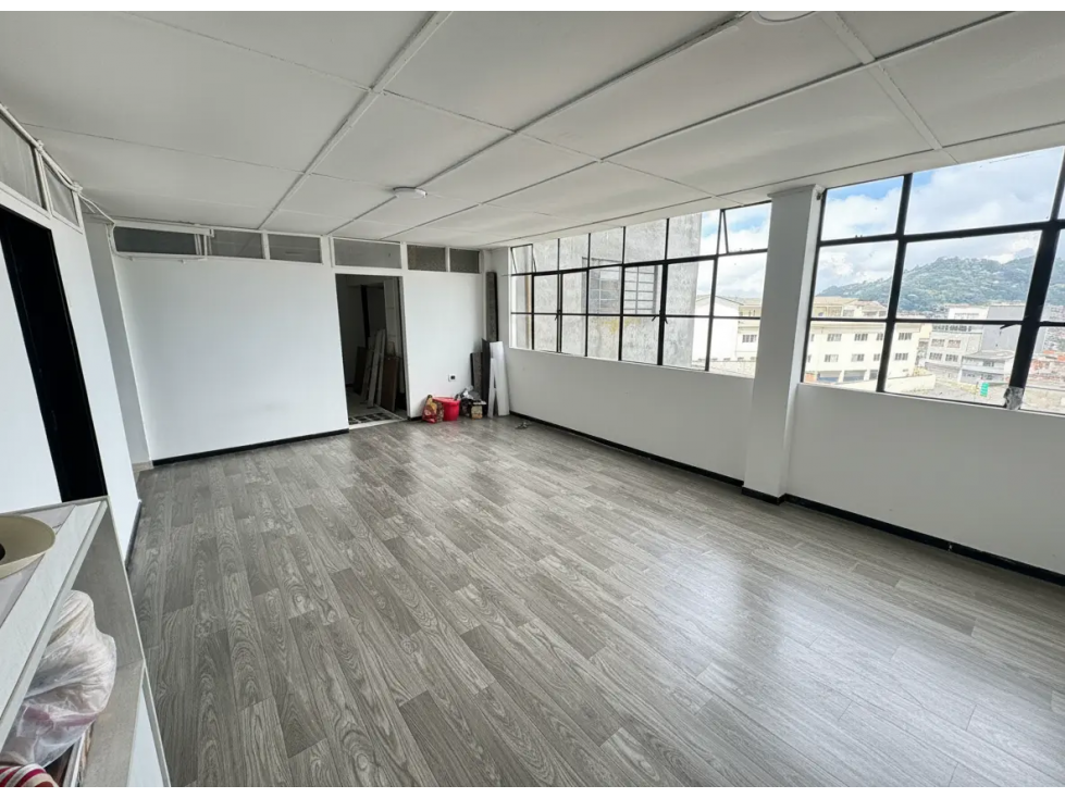 Venta casa con renta en Avenida Santander Manizales Cod. 9663753