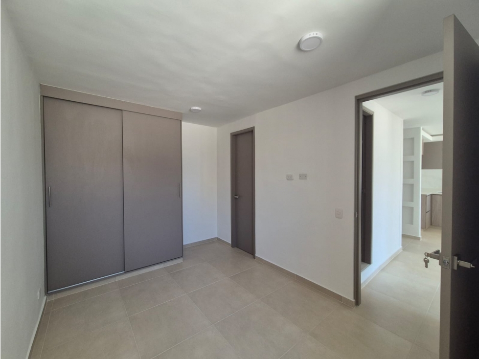ARRIENDO APARTAMENTO CONJ. RESIDENCIAL MALTA - CIUDAD DE MALLORQUIN — foto 3