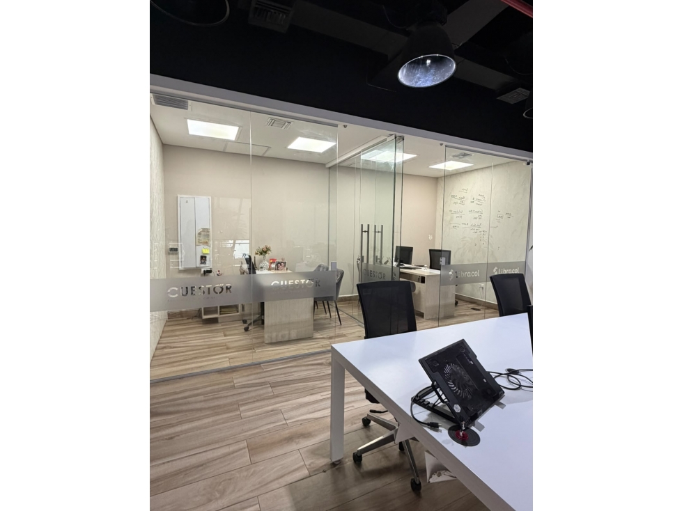 VENTA OFICINA ATLANTICA TORRE EMPRESARIAL - ALTO PRADO