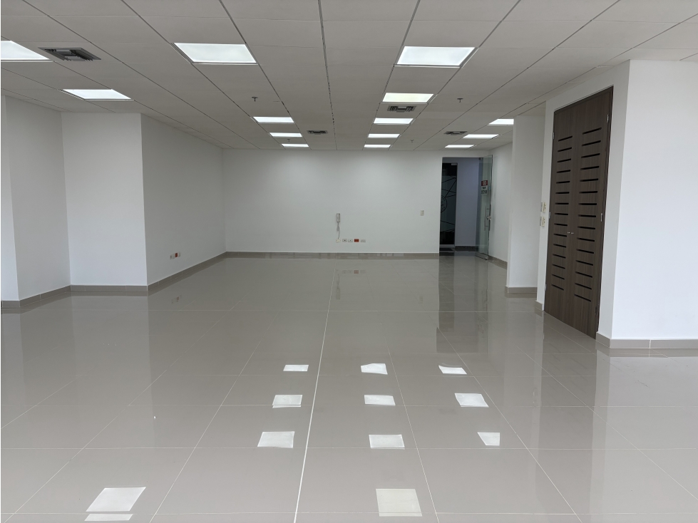 ARRIENDO OFICINA EDIFICIO AMERICAS 3 - VILLA COUNTRY — foto 6