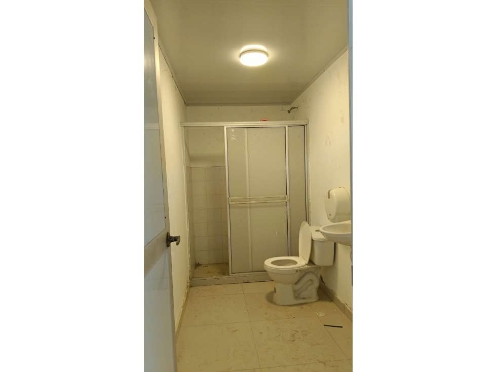 ARRIENDO CASA COMERCIAL - GRANADILLO — foto 4