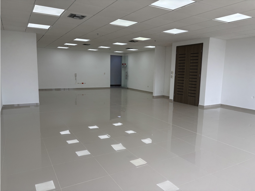 ARRIENDO OFICINA EDIFICIO AMERICAS 3 - VILLA COUNTRY — foto 5