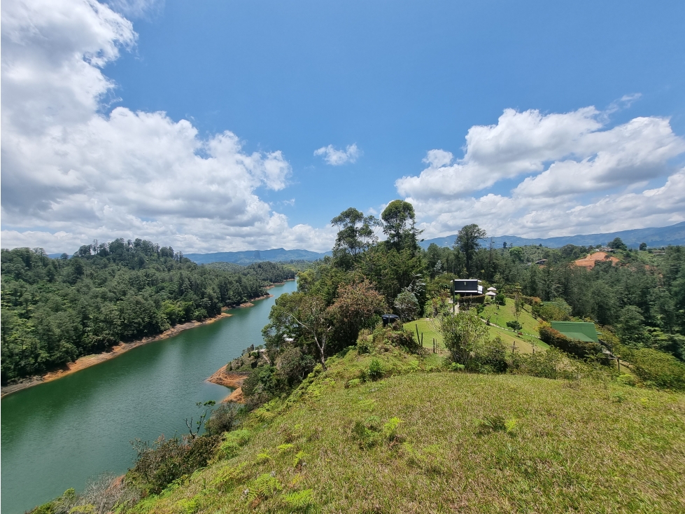 Venta Lote Guatapé Antioquia ideal para inversionistas — foto 2