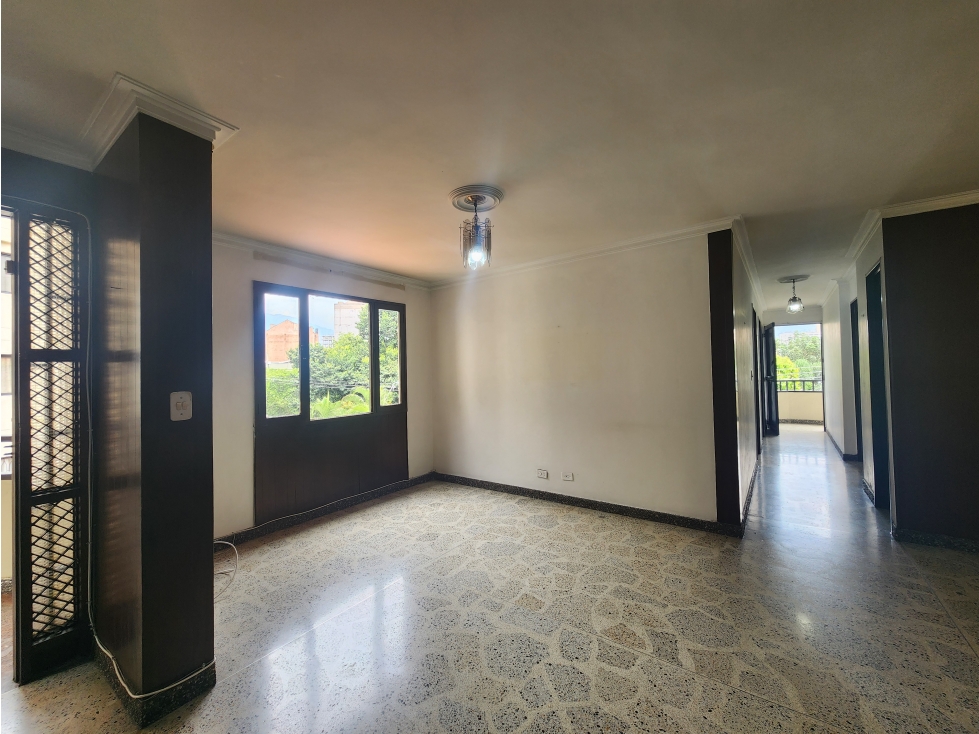 Venta Apartamento para Remodelar Conquistadores Medellín