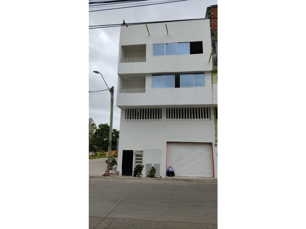 Edificio en Venta frente al Centro Comercial Plaza del Río Apartadó - 3